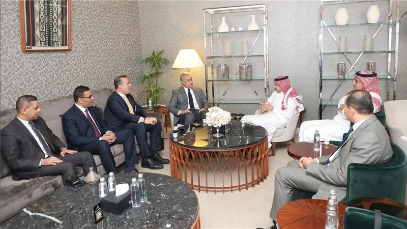 وزير العمل يشارك في المؤتمر الدولي لسوق العمل بحضور  2000 مُشارك حول العالم