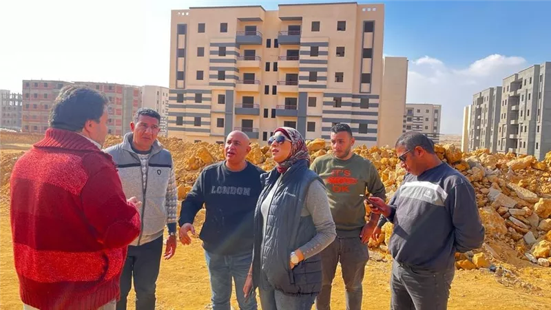  رئيس جهاز السويس الجديدة تتابع مواقع العمل وبخاصة سكن لكل المصريين