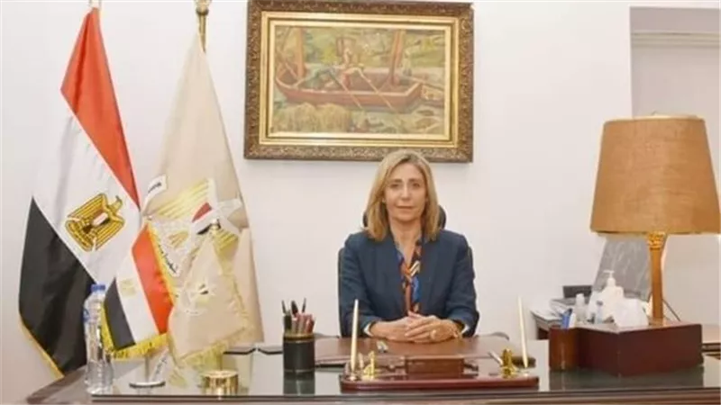وزيرة الثقافة تعلن تعليق الأنشطة والفعاليات الفنية ثلاثة أيام حدادًا على رحيل أمير دولة الكويت 