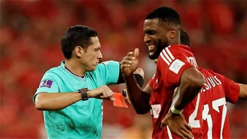 بعد ضرب حجازي.. انتهاء مشوار موديست مع الأهلي في كأس العالم للأندية