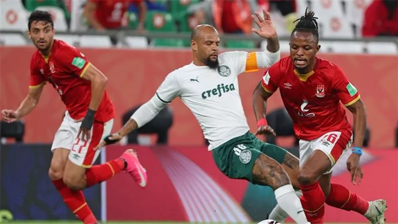 الأهلي فريق قوي.. فيليبي ميلو: أتذكر الخسارة أمامه بكأس العالم