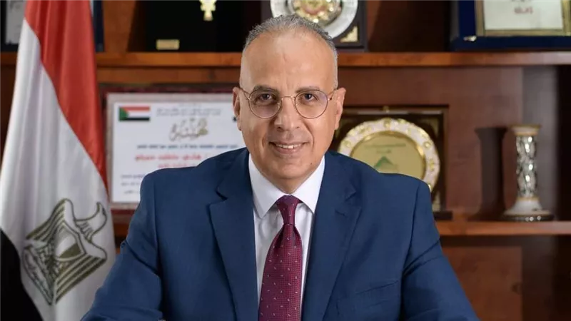 الدكتور سويلم يتابع موقف المشروعات المائية بمراكز المبادرة الرئاسية 