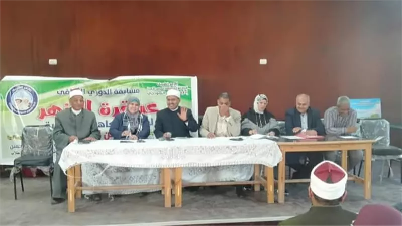 أزهر السويس يعقد إجتماعاً لـ شيوخ المعاهد إستعداداً للإمتحانات