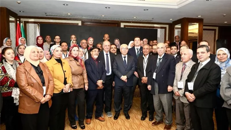 وزير التربية والتعليم يشهد حفل إطلاق الدورات التدريبية لمشروع الشهادات الدولية المهنية في التدريس