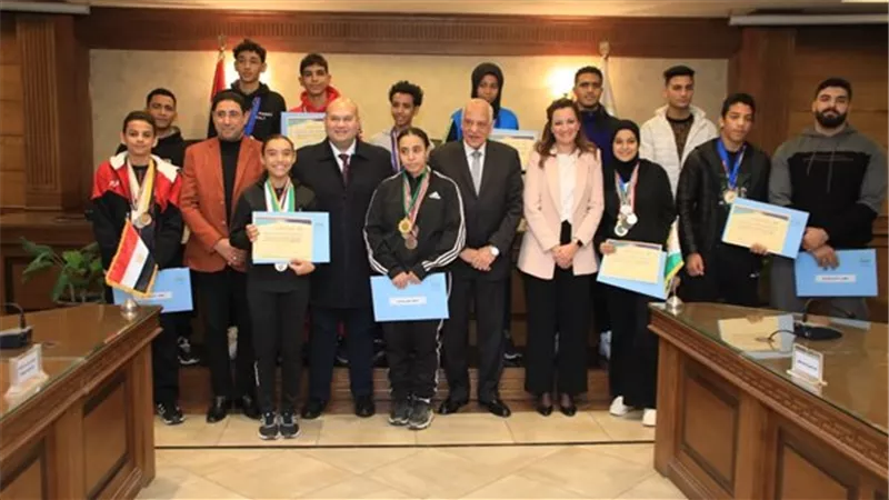 بالاسماء.. محافظ الجيزة يكرم 13 لاعبا من أبطال المشروع القومي للموهبة والبطل الأوليمبي