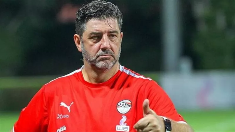 قبل أمم إفريقيا.. فيتوريا يتابع حالة محمد الشناوي وعمر كمال