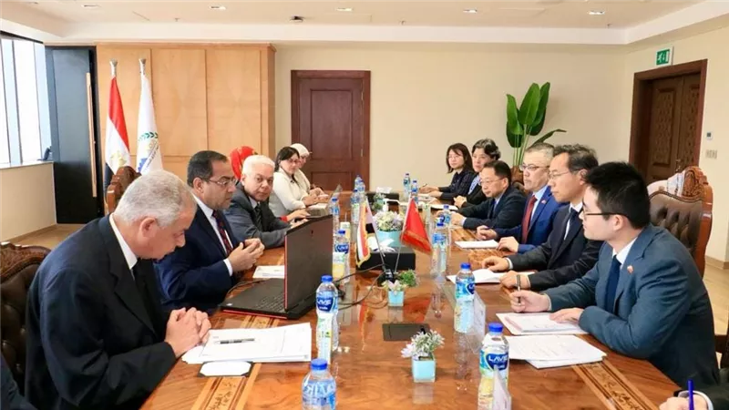 التنظيم والإدارة يستقبل وفدًا صينياً للاطلاع على التجربة المصرية في مجال الإصلاح الإداري وبحث سبل التعاون المشترك