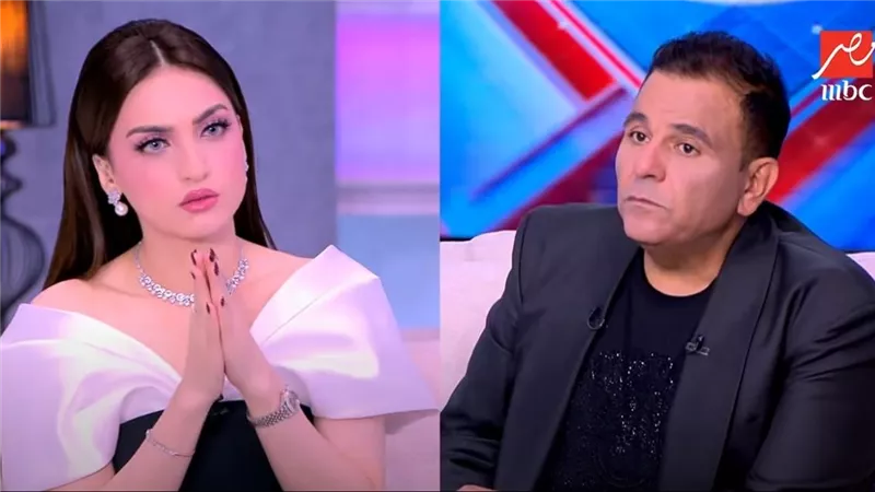 محمد فؤاد لـ ياسمين عز: الست اليابانية بتشيل جزمة جوزها من على الباب