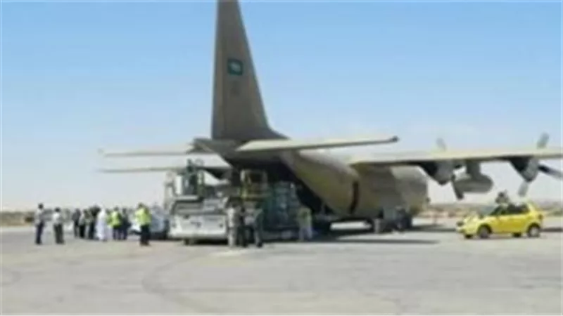 وصول الدفعة الثالثة من المساعدات الباكستانية لغزة إلى مطار العريش الدولى