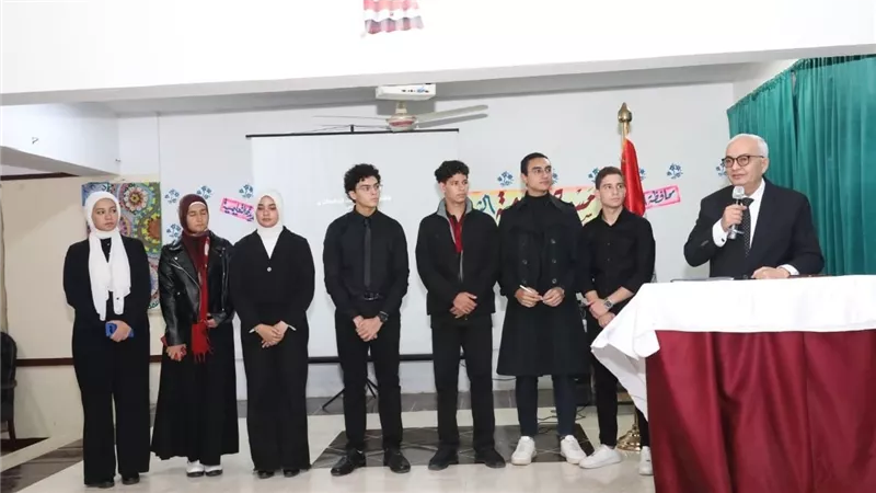 وزير التربية والتعليم يشهد احتفالية 