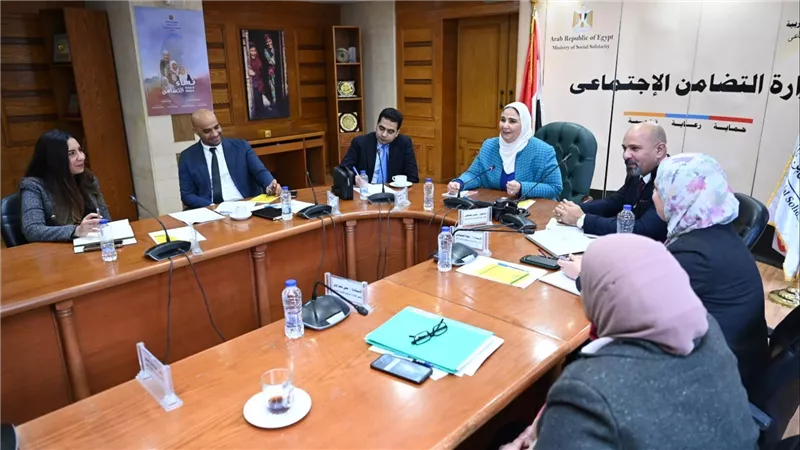 وزيرة التضامن الاجتماعي تترأس الاجتماع الأول للجنة دعم العلاقة بين الدولة والطبقة المتوسطة