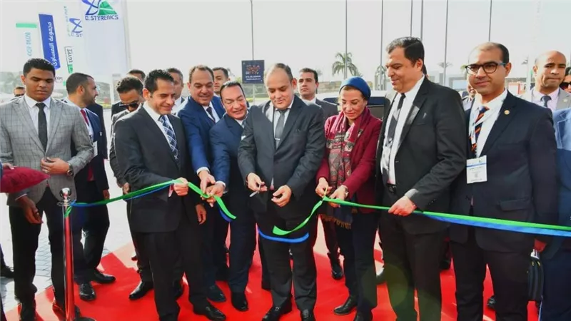 وزيرا البيئة والتجارة والصناعة يفتتحان فعاليات الدورة الجديدة لمعرض Plastex2024