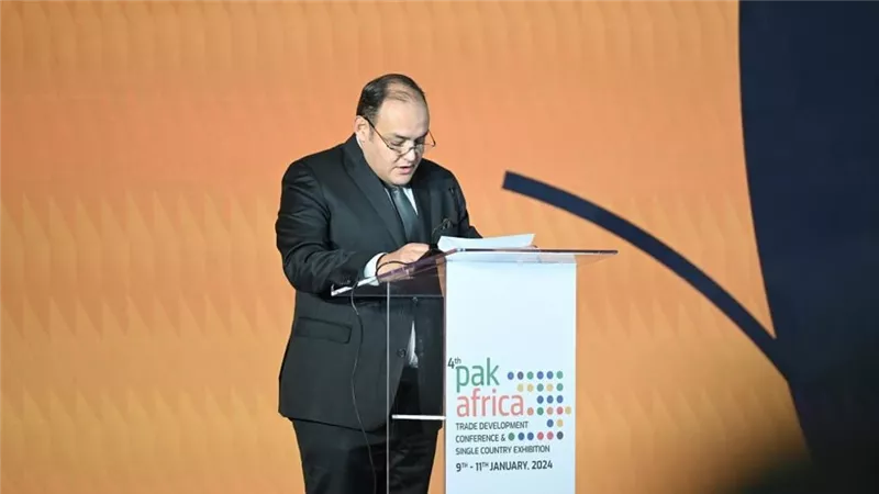 وزير التجارة والصناعة يفتتح فعاليات مؤتمر تنمية التجارة الباكستاني الافريقي الرابع