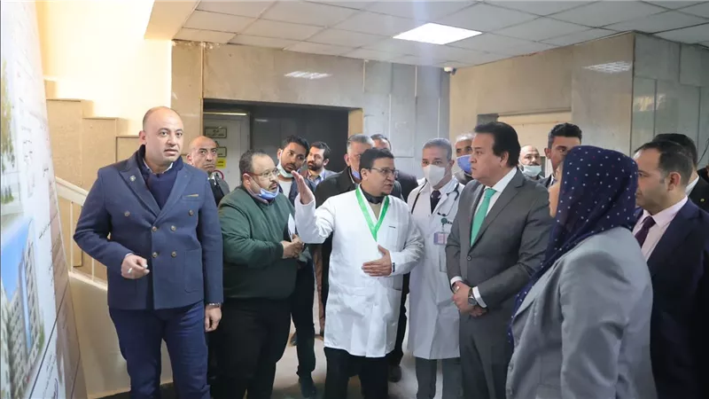 وزير الصحة يتفقد أعمال التطوير بمستشفى صدر إمبابة