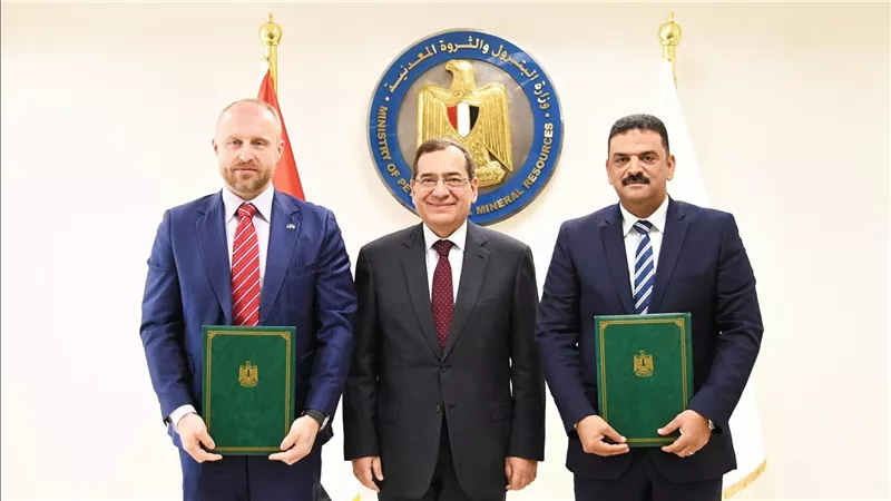 توقيع عقد استغلال خام الذهب والمعادن المصاحبة بمنطقة ابومروات بالصحراء الشرقية