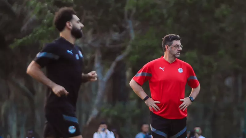 لقاء الحسم.. فيتوريا للاعبى منتخب مصر مباراة غانا فرصة لرد الاعتبار