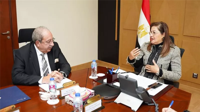 وزيرة التخطيط  تلتقي رئيس مجلس أمناء جامعة اسلسكا لمناقشة تعزيز سبل الدعم لبرنامج ماجستير إدارة الأعمال الحكومية