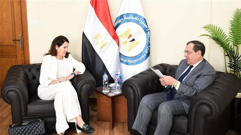 رئيس أنشطة الغاز فى بى بى لوزير البترول: مهتمون بتوسيع أعمالنا فى مصر