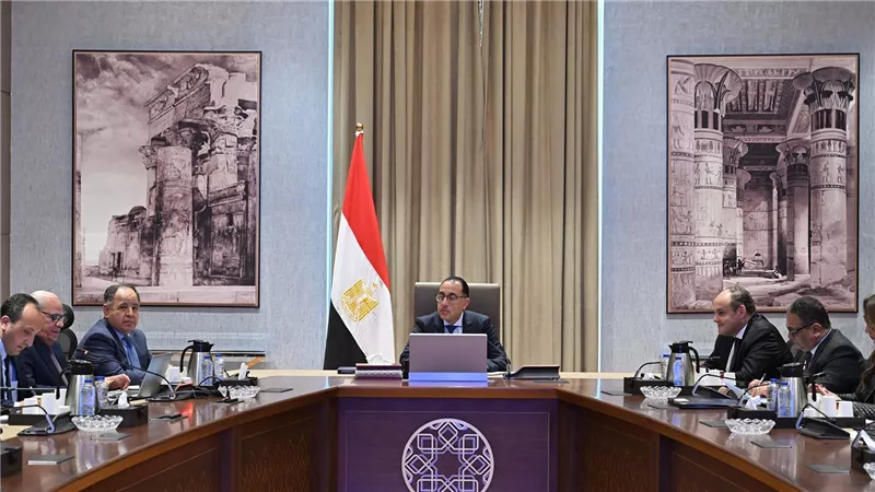رئيس الوزراء يتابع الموقف التنفيذي لمشروعات التنمية الصناعية بمحافظة بورسعيد