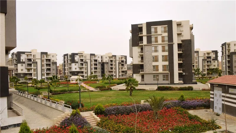 وزير الإسكان يتابع الموقف التنفيذي للمشروعات السكنية بمدينة القاهرة الجديدة
