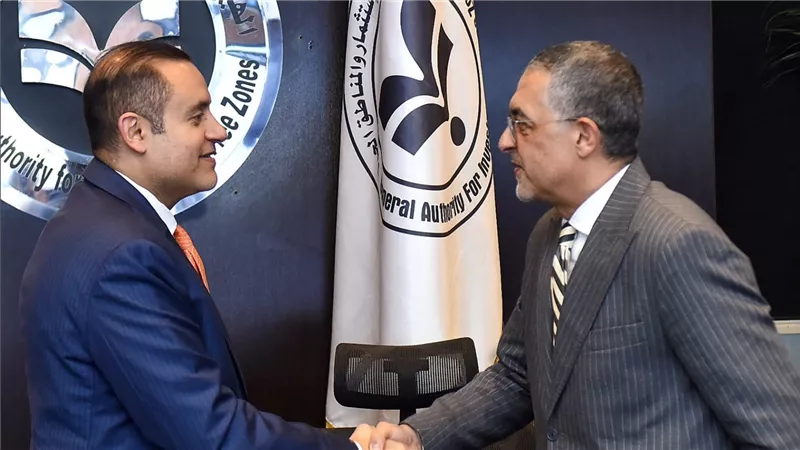 الرئيس التنفيذي للهيئة العامة للاستثمار والسفير القطري يبحثان وضع استراتيجية جديدة للتعاون الاستثماري بين البلدين