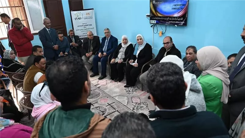 وزيرة التضامن الاجتماعي تتفقد مجمع دور التربية للرعاية الاجتماعية بالجيزة