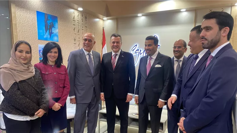 وزير السياحة والآثار يلتقي مجموعة من من السفراء العرب المعتمدين في إسبانيا