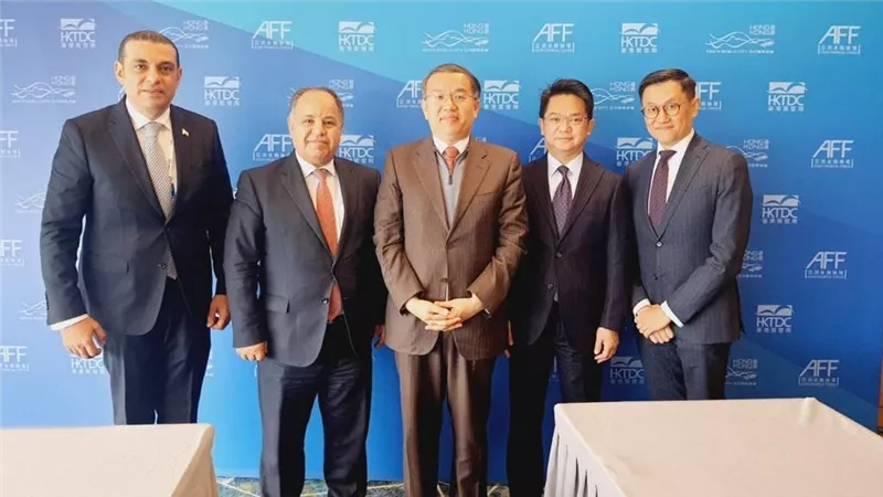 معيط في لقائه بوزير الخدمات المالية والخزانة بهونج كونج: الاستفادة من تجربة هونج كونج في تعزيز التدفقات الاستثمارية
