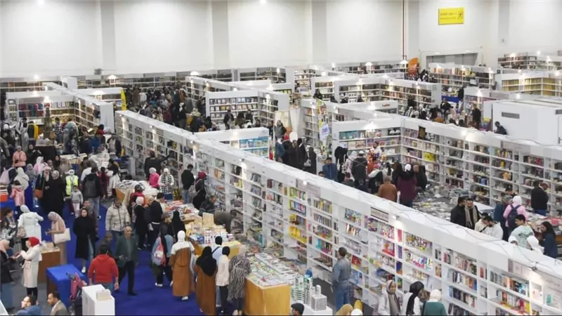 معرِض القاهرة الدولي للكتاب يتخطى المليون زائر