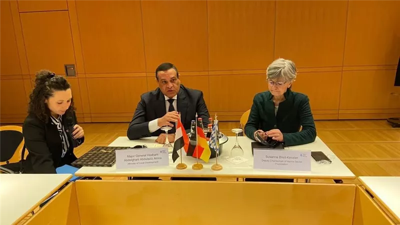 وزير التنمية المحلية يزور ولاية بافاريا الألمانية بدعوة رسمية من مؤسسة 