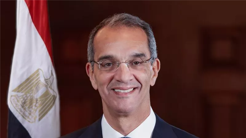 وزير الاتصالات يغادر إلى المجر لتعزيز التعاون في مجال الاتصالات وتكنولوجيا المعلومات