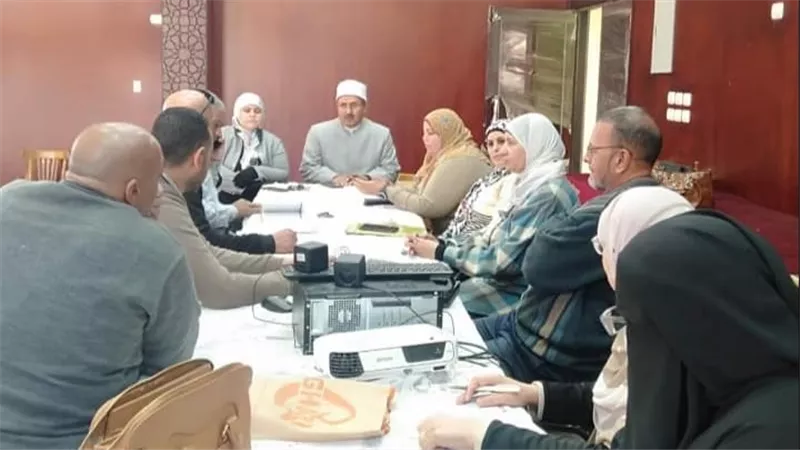 أزهرية السويس تعقد إجتماعاً لـ 