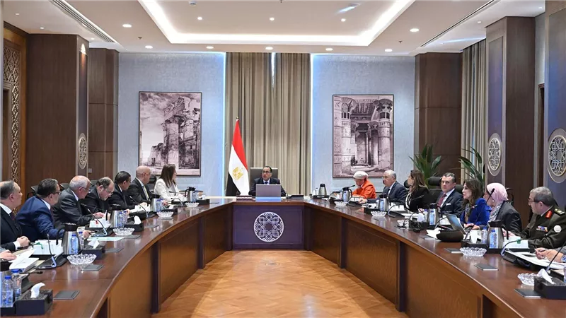 رئيس الوزراء يترأس اجتماع المجلس الأعلى للتخطيط والتنمية العمرانية