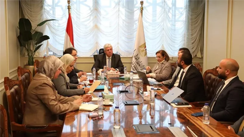وزير التعليم العالي يستقبل وفد مؤسسة السيفير العالمية لبحث سُبل التعاون