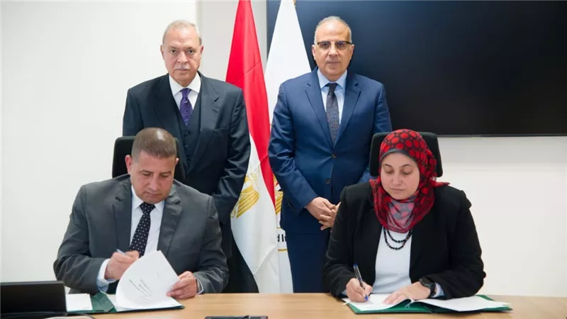 سويلم واللواء الهجان يشهدان توقيع بروتوكول تعاون لتعظيم الاستفادة من أملاك الري بمحافظة القلوبية