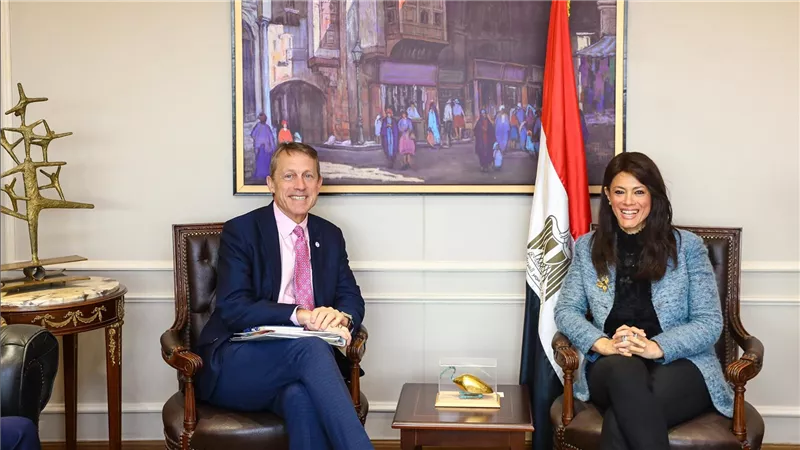 وزيرة التعاون الدولي تلتقي القائم بأعمال مساعد رئيس الوكالة الأمريكية للتنمية الدولية بواشنطن 