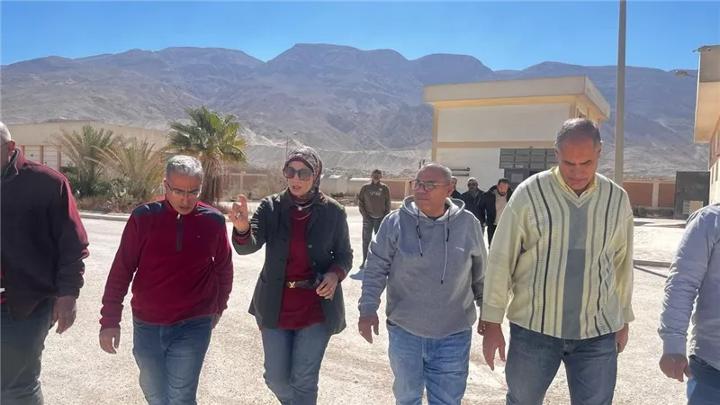 رئيس جهاز السويس الجديدة تتفقد أعمال تركيب الطلمبات الجديدة