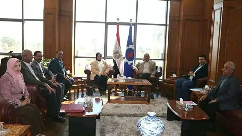 محافظ السويس يستقبل  أعضاء مجلس النواب والشيوخ