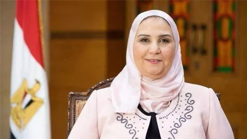 وزيرة التضامن تعلن تكثيف حملات الكشف عن تعاطى المواد المخدرة لسائقى الحافلات المدرسية