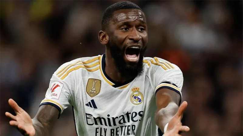 قبل مواجهة جيرونا.. ريال مدريد يعلن إصابة أنطونيو روديجر