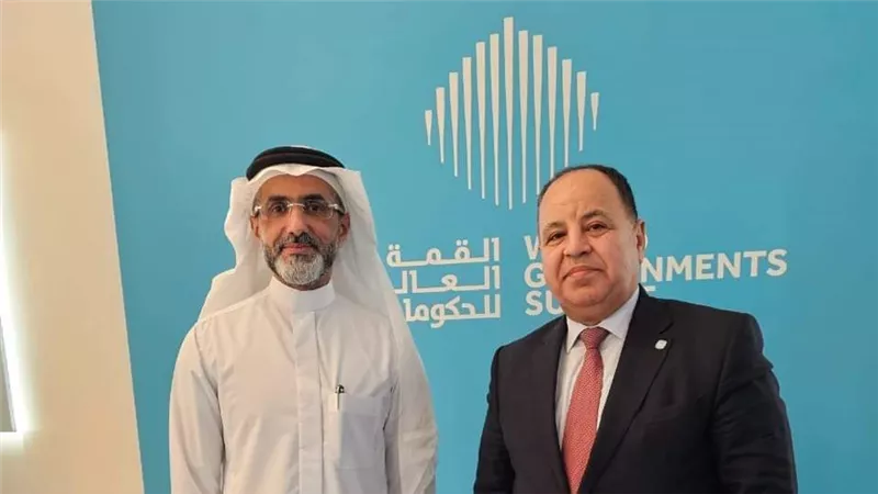 وزير المالية يناقش مع رئيس صندوق النقد العربى سبل تعزيز التعاون المشترك