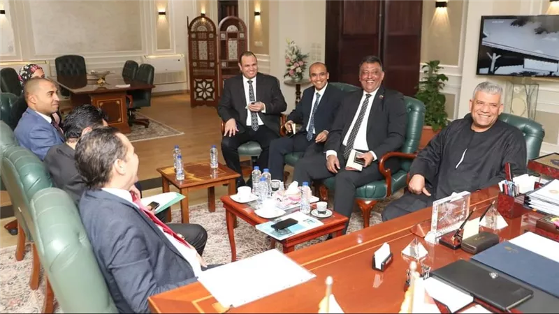 وزير العمل لـ 