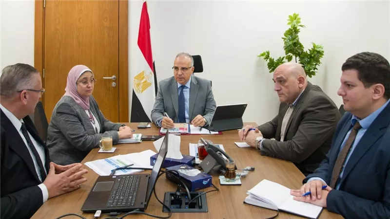  الدكتور سويلم يلتقى رؤساء الإدارات المركزية للرى بمحافظات أسوان وسوهاج والفيوم وقنا وأسيوط