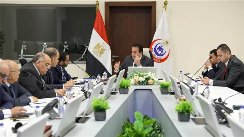 وزير الصحة يوجه بإدراج مبادرة الألف يوم الذهبية ضمن الهيكل التنظيمي لعمل الوزارة 