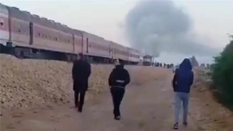 السيطرة على حريق  قطار ركاب شمال محافظة السويس