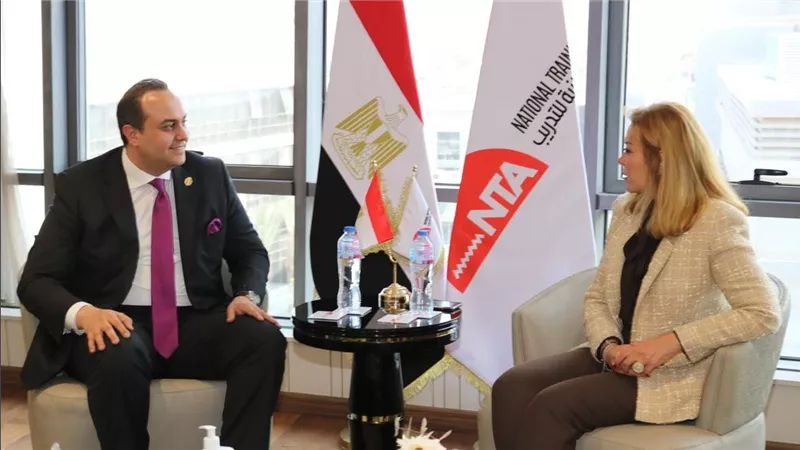رئيس هيئة الرعاية الصحية والمدير التنفيذي للأكاديمية الوطنية للتدريب يشهدان تخريج الدفعة الأولى من برنامج تأهيل العاملين بالمواقع القيادية