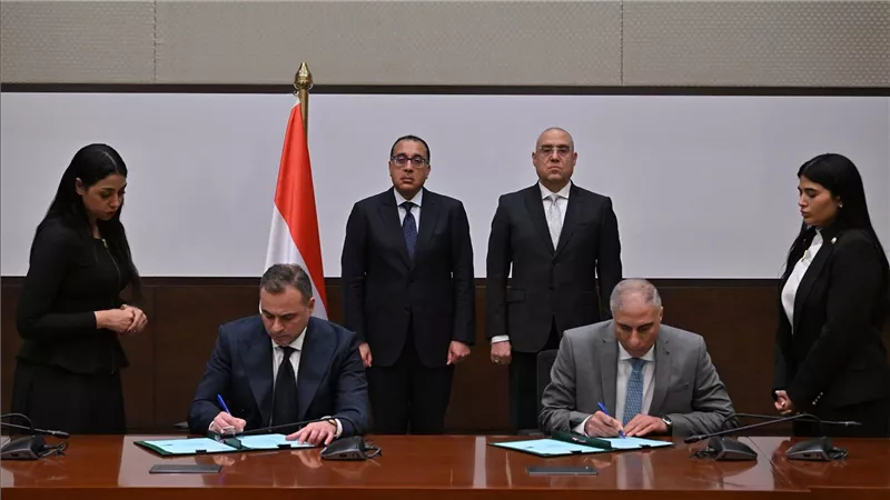 رئيس الوزراء يشهد توقيع عقد تخصيص قطعة أرض بحدائق الأندلس بالقاهرة الجديدة لإقامة نشاط عمراني متكامل
