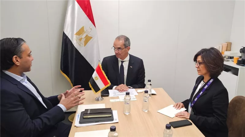 وزير الاتصالات يبحث مع نائب وزير التجارة الخارجية بالسويد سبل تشجيع الاستثمارات السويدية فى قطاع الاتصالات