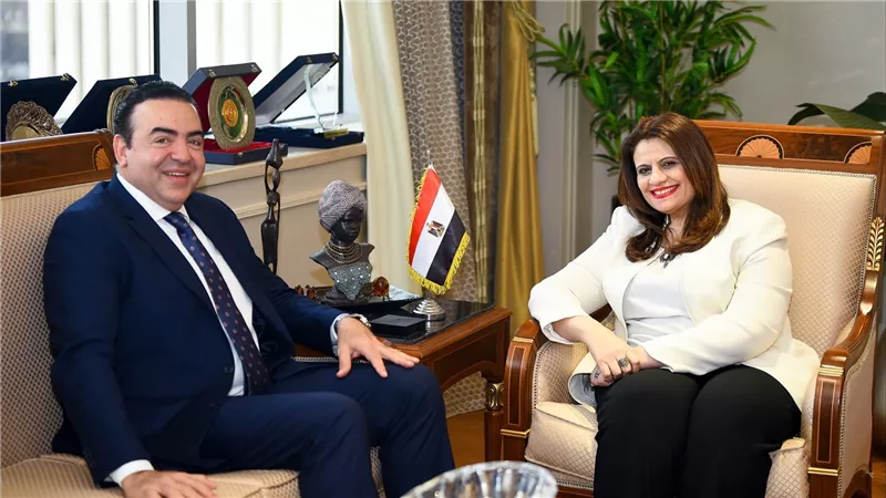 وزيرة الهجرة تستقبل أشرف دوس رجل الأعمال المصري بالولايات المتحدة الأمريكية ومروان يونس المدير التنفيذي لشركة زيلا كابيتال 