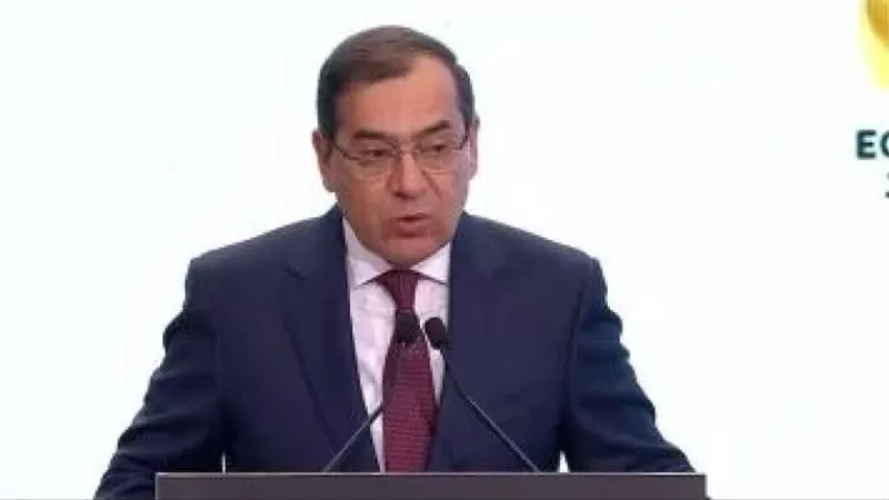 وزير البترول: نسبة توليد الطاقة فى مصر عبر الغاز الطبيعى تصل إلى 60%
